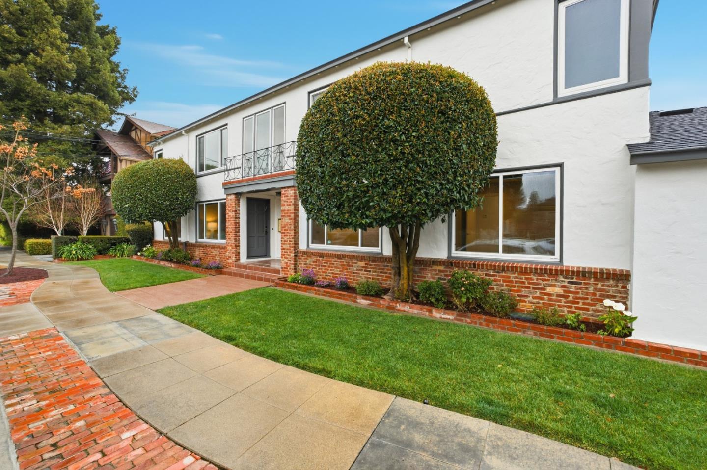 200 Anita Road Burlingame, CA 94010 - Photo 2 of 50 a front view of a house with garden
