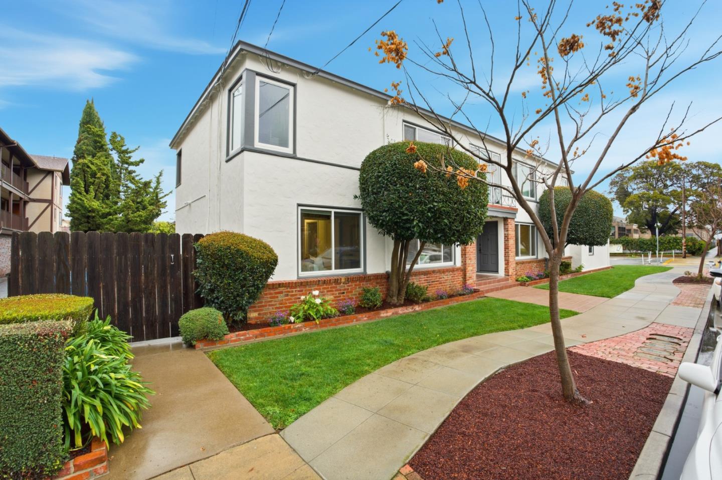 200 Anita Road Burlingame, CA 94010 - Photo 4 of 50 a front view of a house with garden