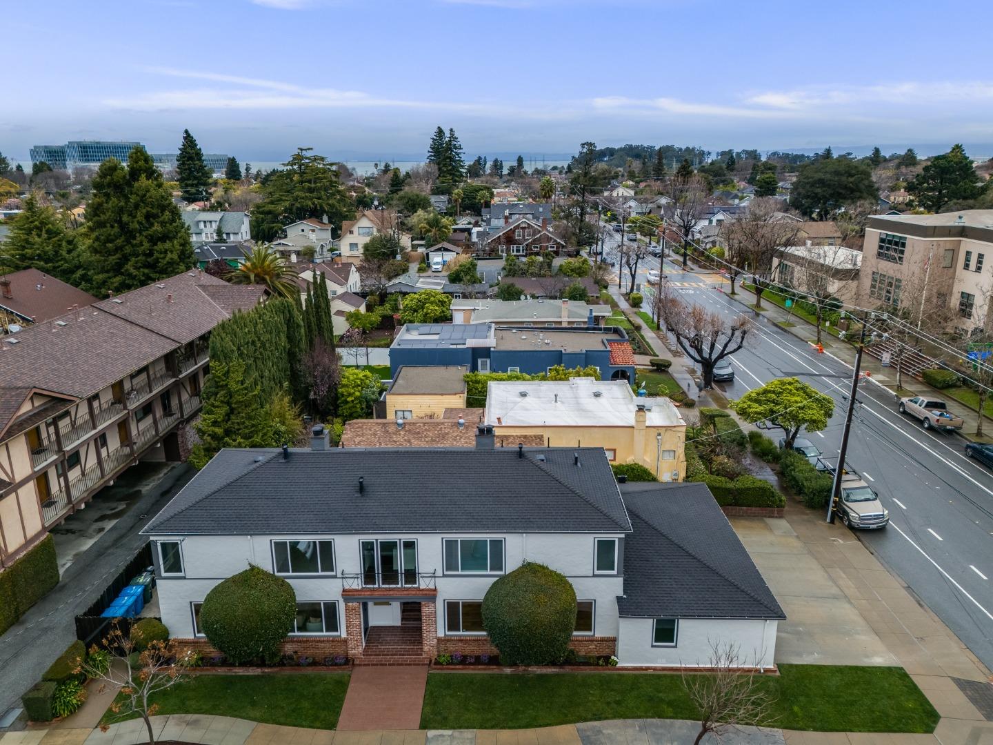 200 Anita Road Burlingame, CA 94010 - Photo 5 of 50