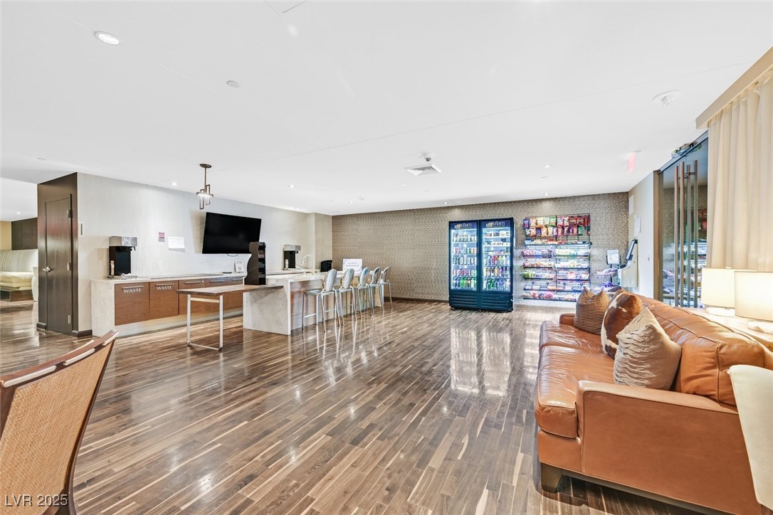 8255 South Las Vegas Boulevard, Unit 1812 Las Vegas, NV 89123 - Photo 39 of 43 community space -kitchen/snack area