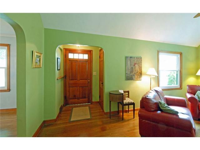 166 West Beaumont Road Columbus, OH 43214 - Photo 6 of 25 Gallery Image 6