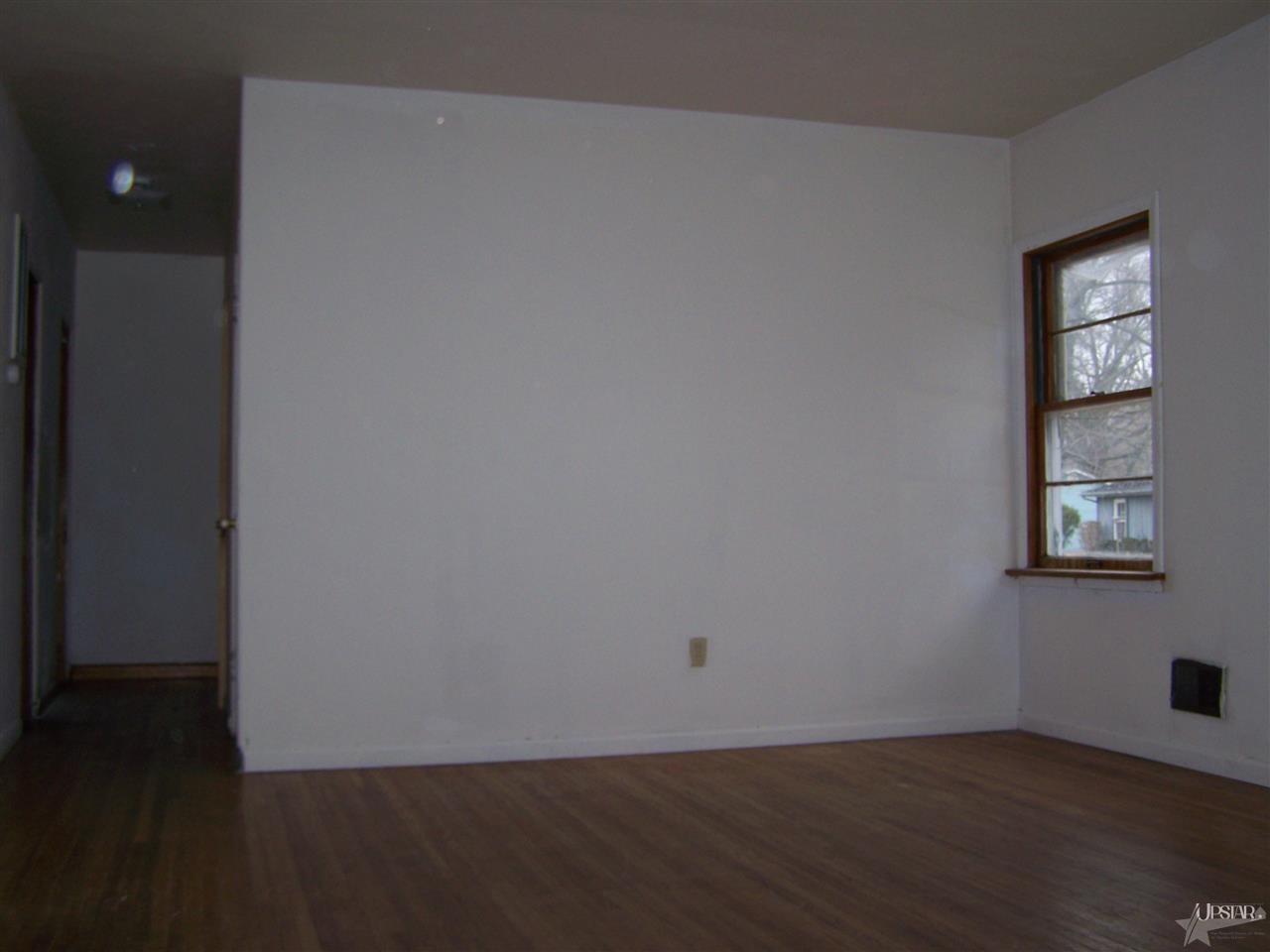 2502 Sand Point Road Fort Wayne, IN 46809 - Photo 5 of 20