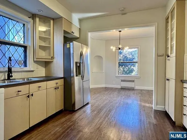 $6,500 | 695 Palisade Avenue, Cliffside Park, NJ 07010