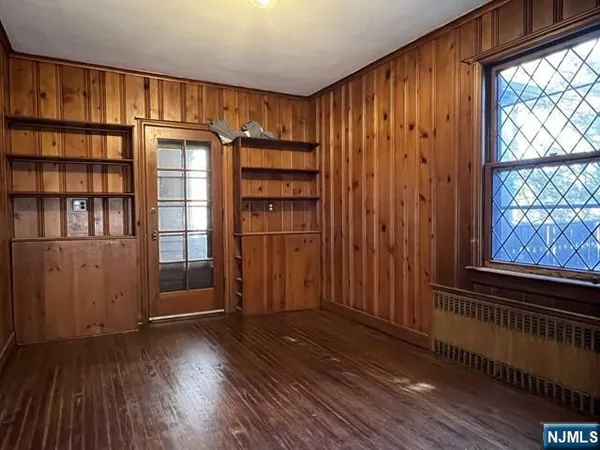 $6,500 | 695 Palisade Avenue, Cliffside Park, NJ 07010
