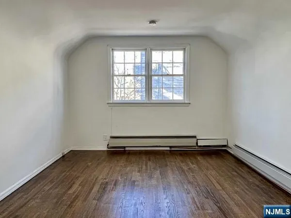 $6,500 | 695 Palisade Avenue, Cliffside Park, NJ 07010