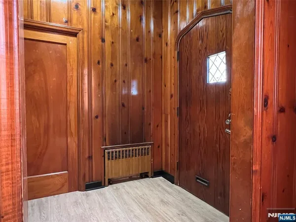 $6,500 | 695 Palisade Avenue, Cliffside Park, NJ 07010