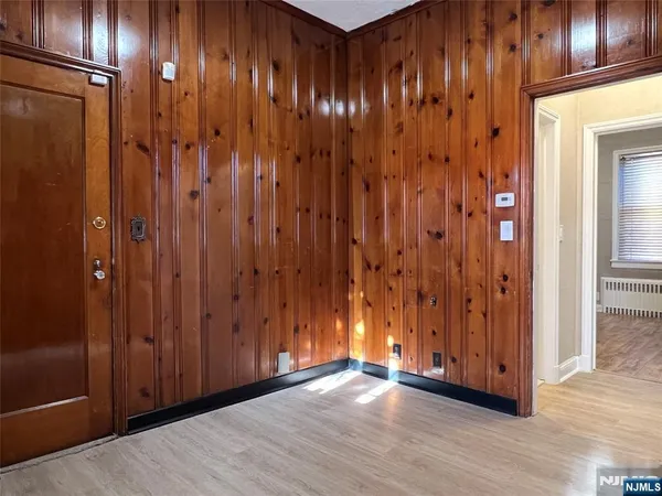 $6,500 | 695 Palisade Avenue, Cliffside Park, NJ 07010