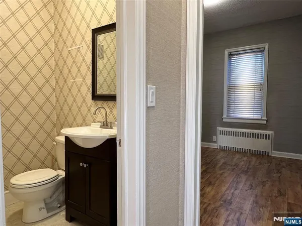 $6,500 | 695 Palisade Avenue, Cliffside Park, NJ 07010