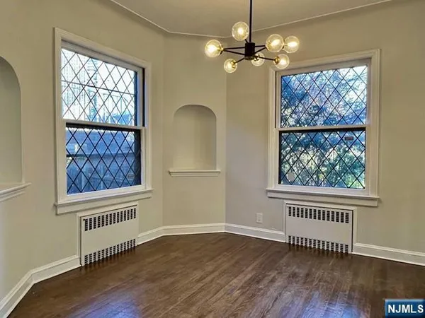 $6,500 | 695 Palisade Avenue, Cliffside Park, NJ 07010