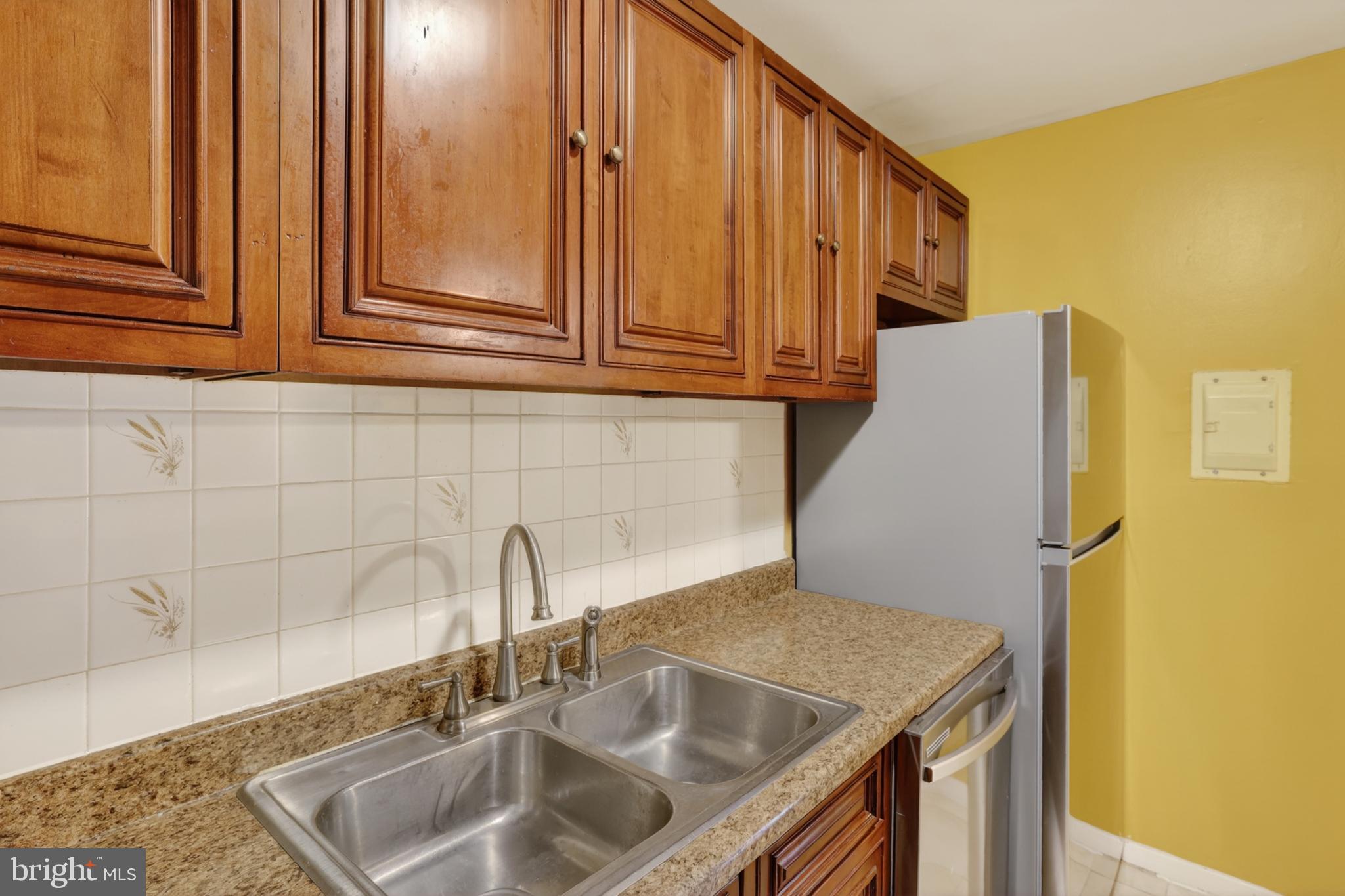 7527 Riverdale Road, Unit 1827 Hyattsville, MD 20784 - Photo 10 of 28