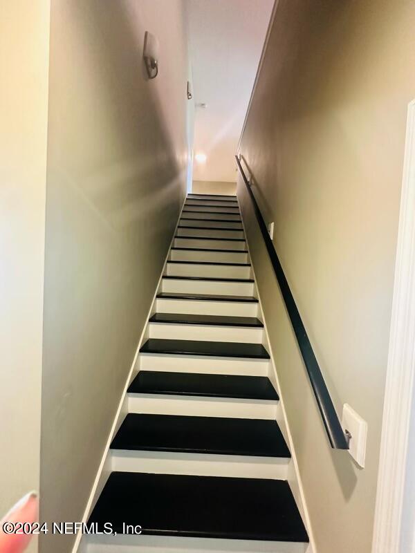 868 Jones Road Jacksonville, FL 32220 - Photo 15 of 19 a view of entryway