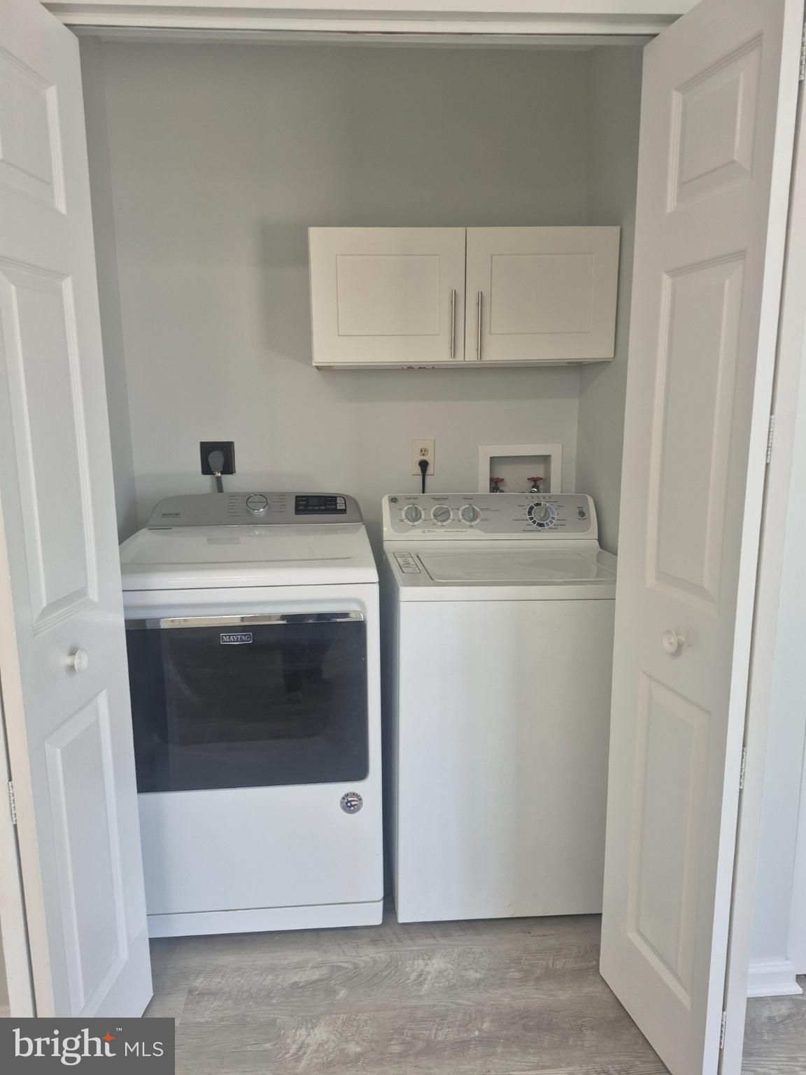 2855 Stavors Road Waldorf, MD 20603 - Photo 19 of 34 a utility room with dryer and washer