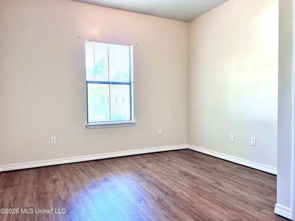 $995 | 15812 Adam Road, Unit 311, Biloxi, MS 39532
