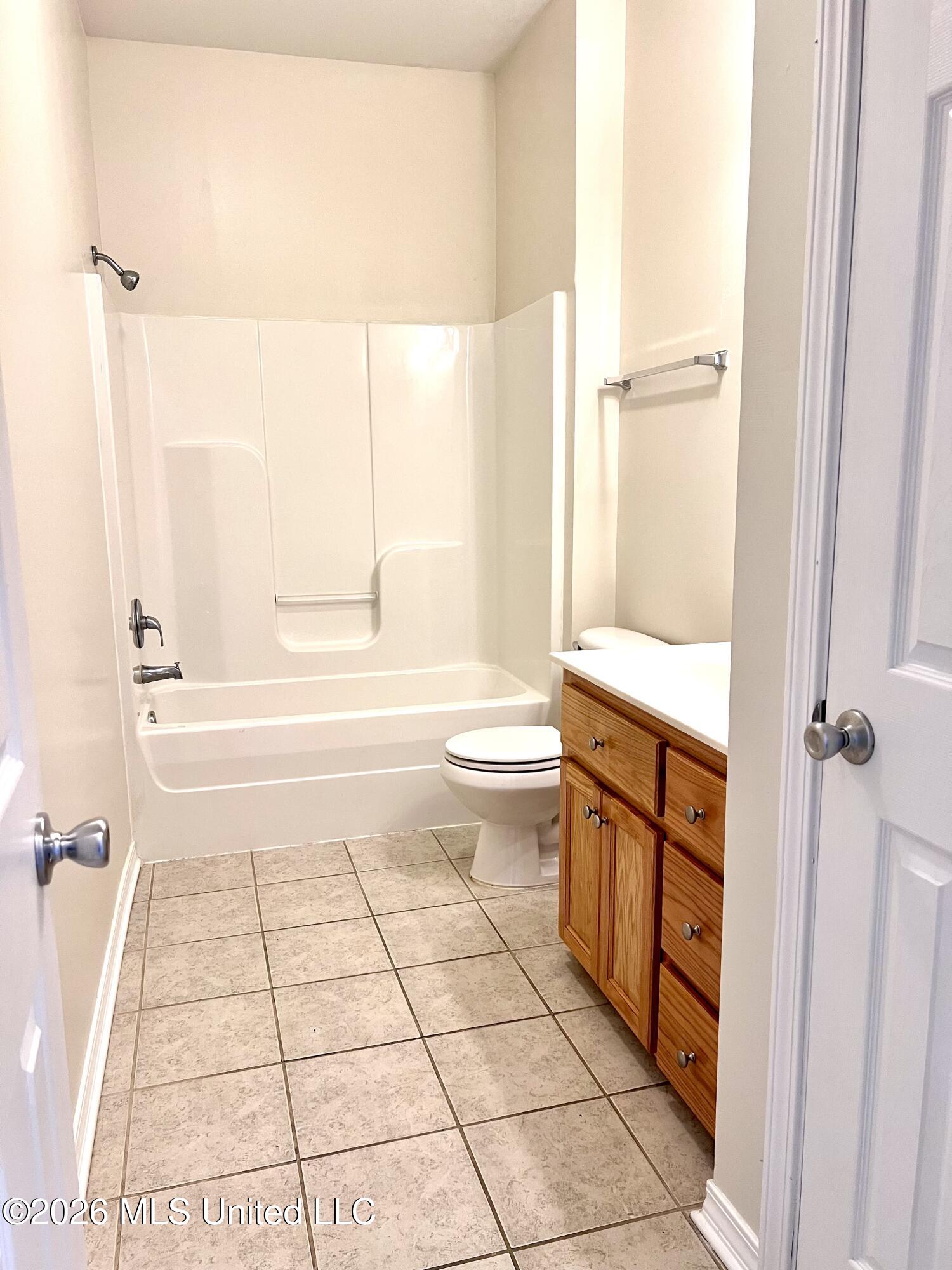 15812 Adam Road, Unit 311 Biloxi, MS 39532 - Photo 24 of 33 IMG_3296