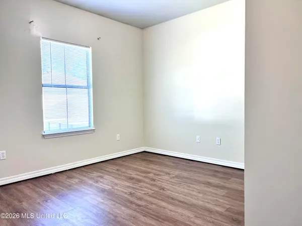 $995 | 15812 Adam Road, Unit 311, Biloxi, MS 39532