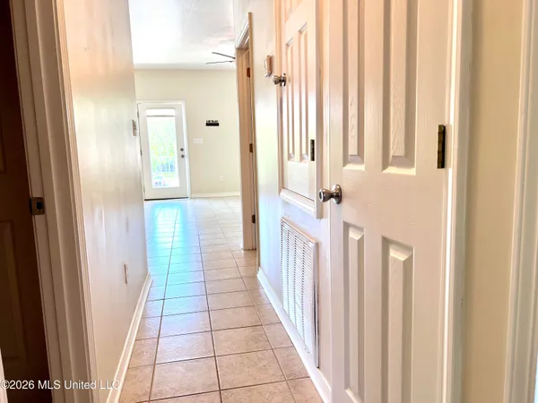 $995 | 15812 Adam Road, Unit 311, Biloxi, MS 39532