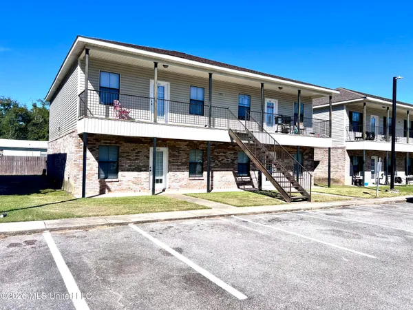 $995 | 15812 Adam Road, Unit 311, Biloxi, MS 39532