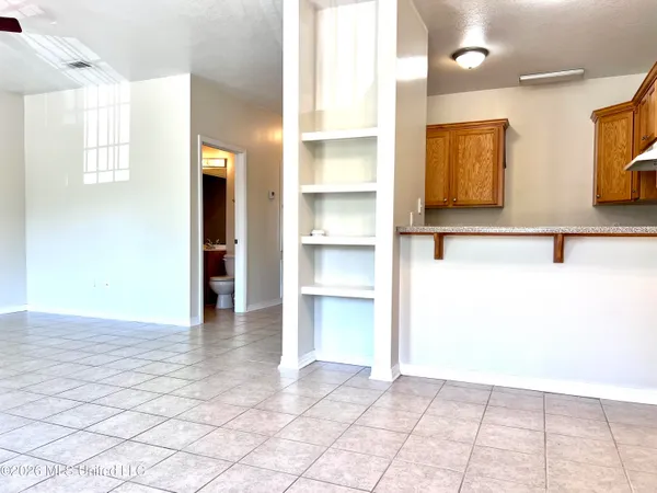 $995 | 15812 Adam Road, Unit 311, Biloxi, MS 39532