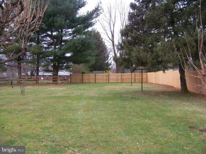 728 Hopewell Road Rising Sun, MD 21911 - Photo 10 of 11 New Fencing
