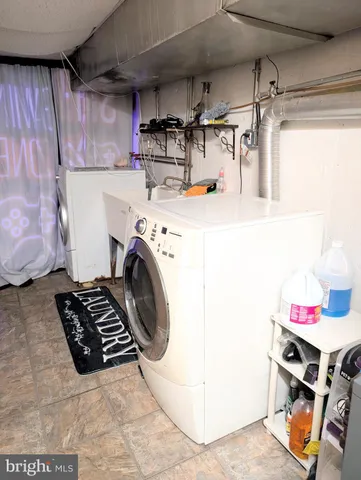 $2,100 | 320 Spruce Street, Glenolden, PA 19036