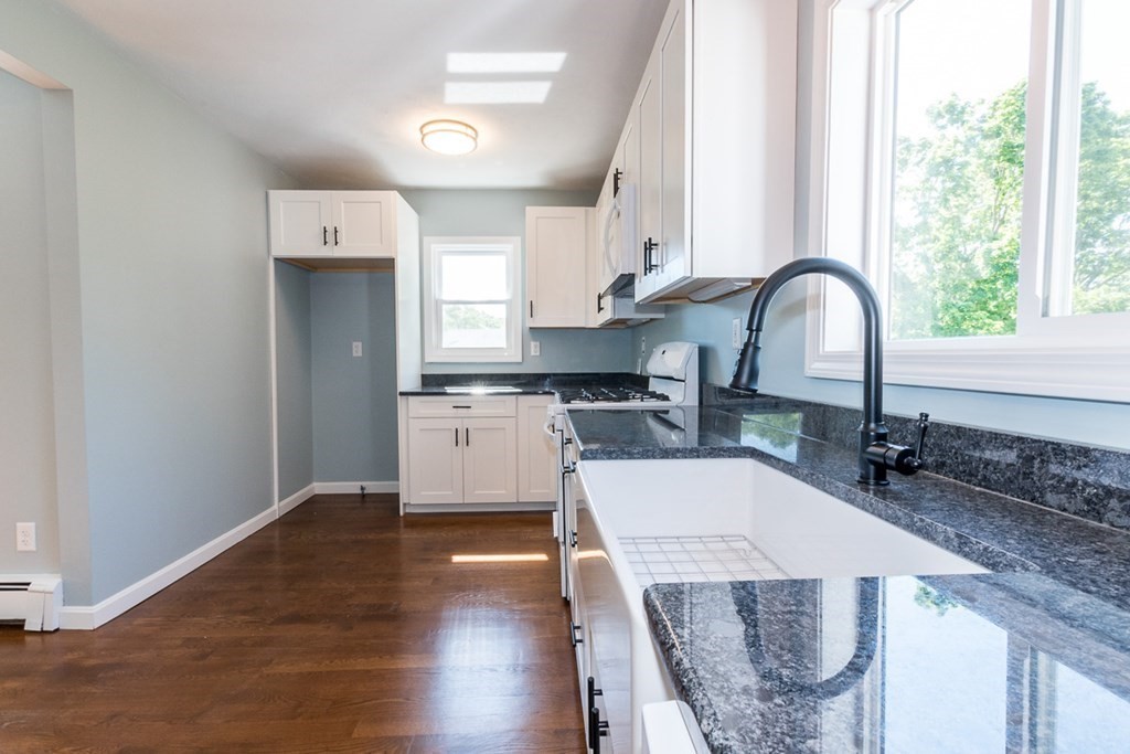 54 Aldrich Road Bridgewater, MA 02324 - Photo 3 of 30 Gallery Image 3