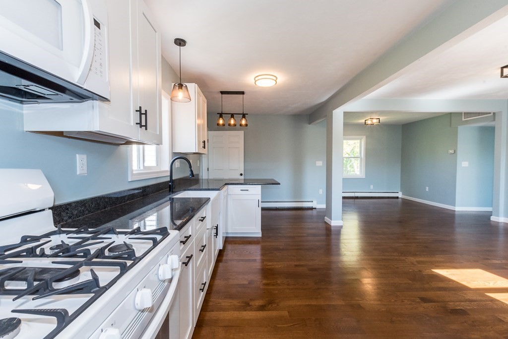 54 Aldrich Road Bridgewater, MA 02324 - Photo 4 of 30 Gallery Image 4