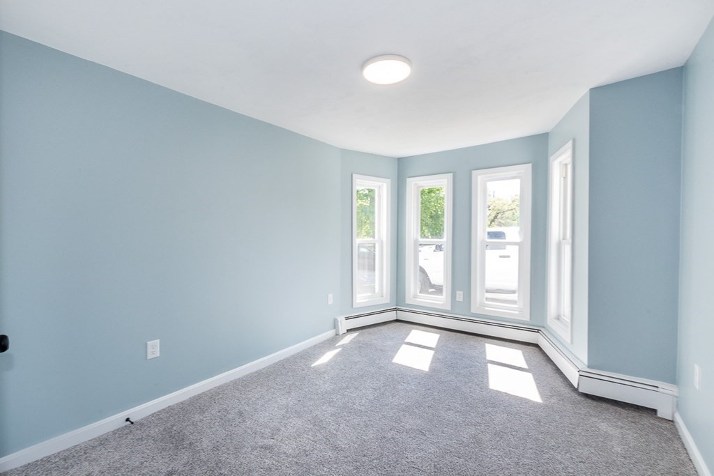 54 Aldrich Road Bridgewater, MA 02324 - Photo 7 of 30 Gallery Image 7