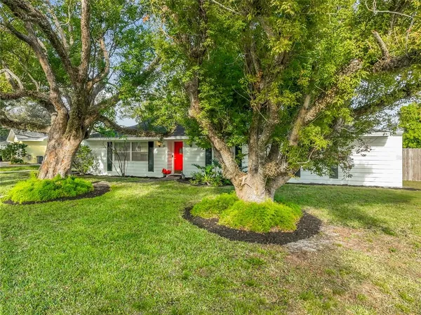 $499,000 | 415 Hermitage Drive, Altamonte Springs, FL 32701