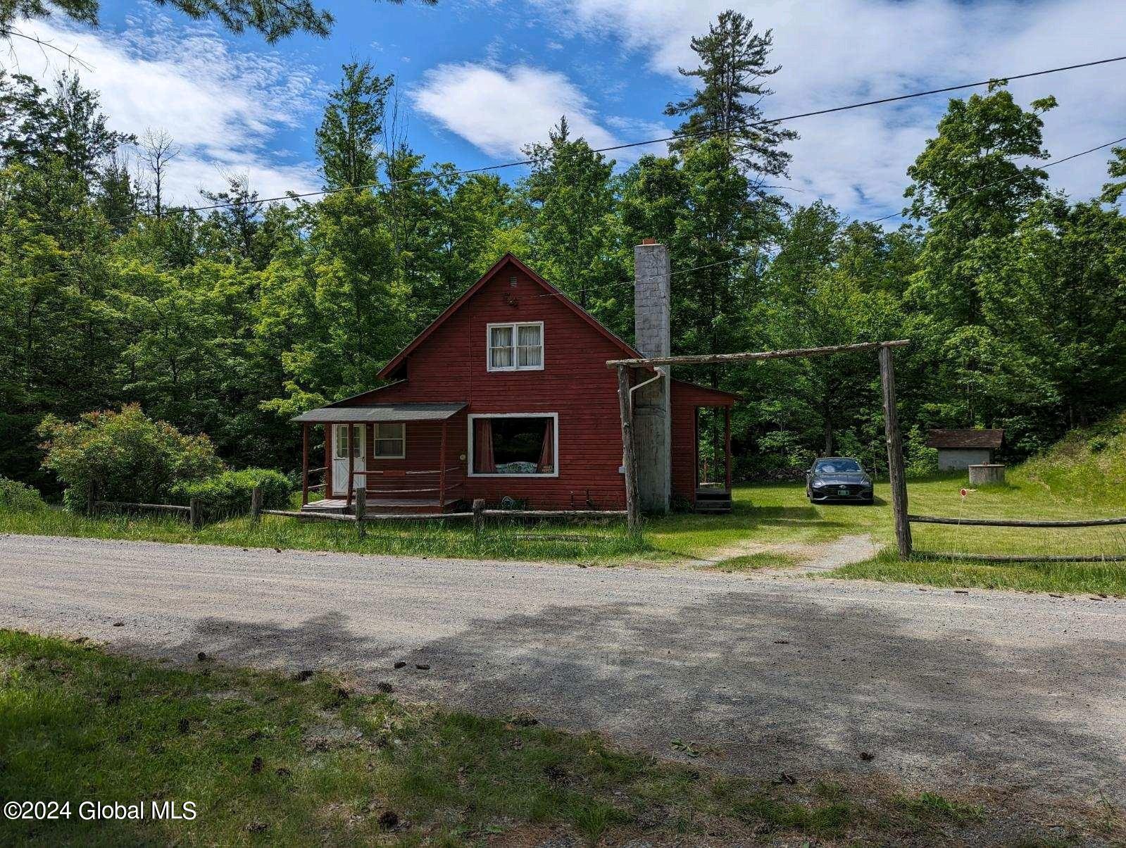 123 Hogback Road Crown Point, NY 12928 - Photo 3 of 22 7357349420331770516