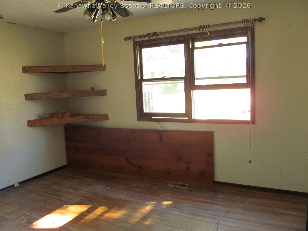 10308 Dry Ridge Road Milton, WV 25541 - Photo 9 of 13 Gallery Image 9