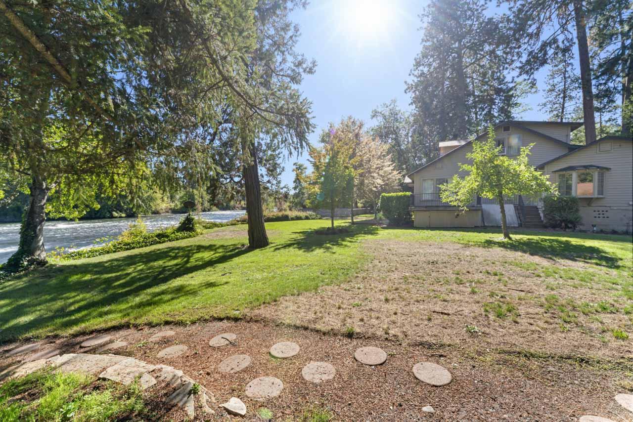 12214 Modoc Road White City, OR 97503 - Photo 34 of 47