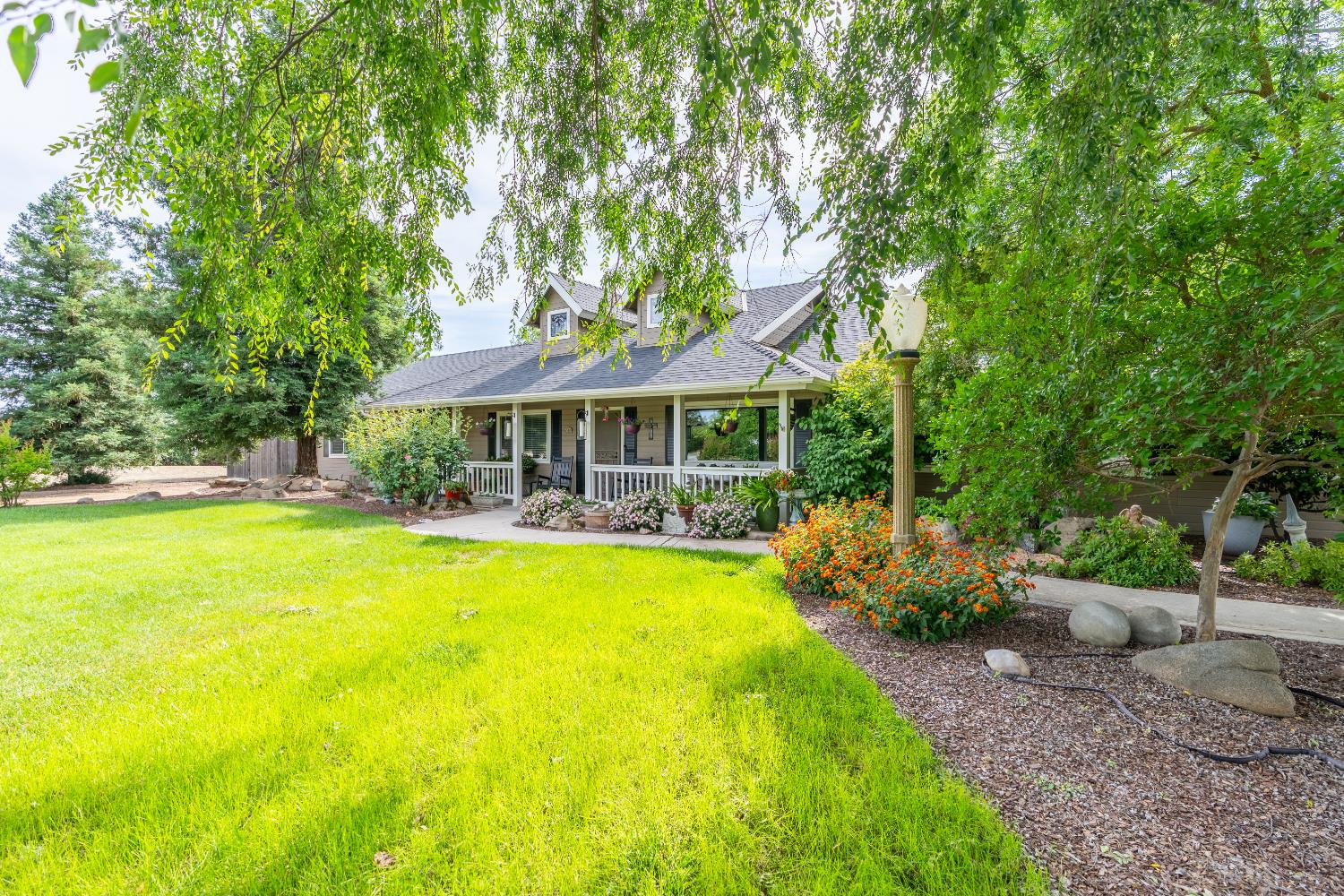 16176 La Canada Road Madera, CA 93636 - Photo 4 of 46