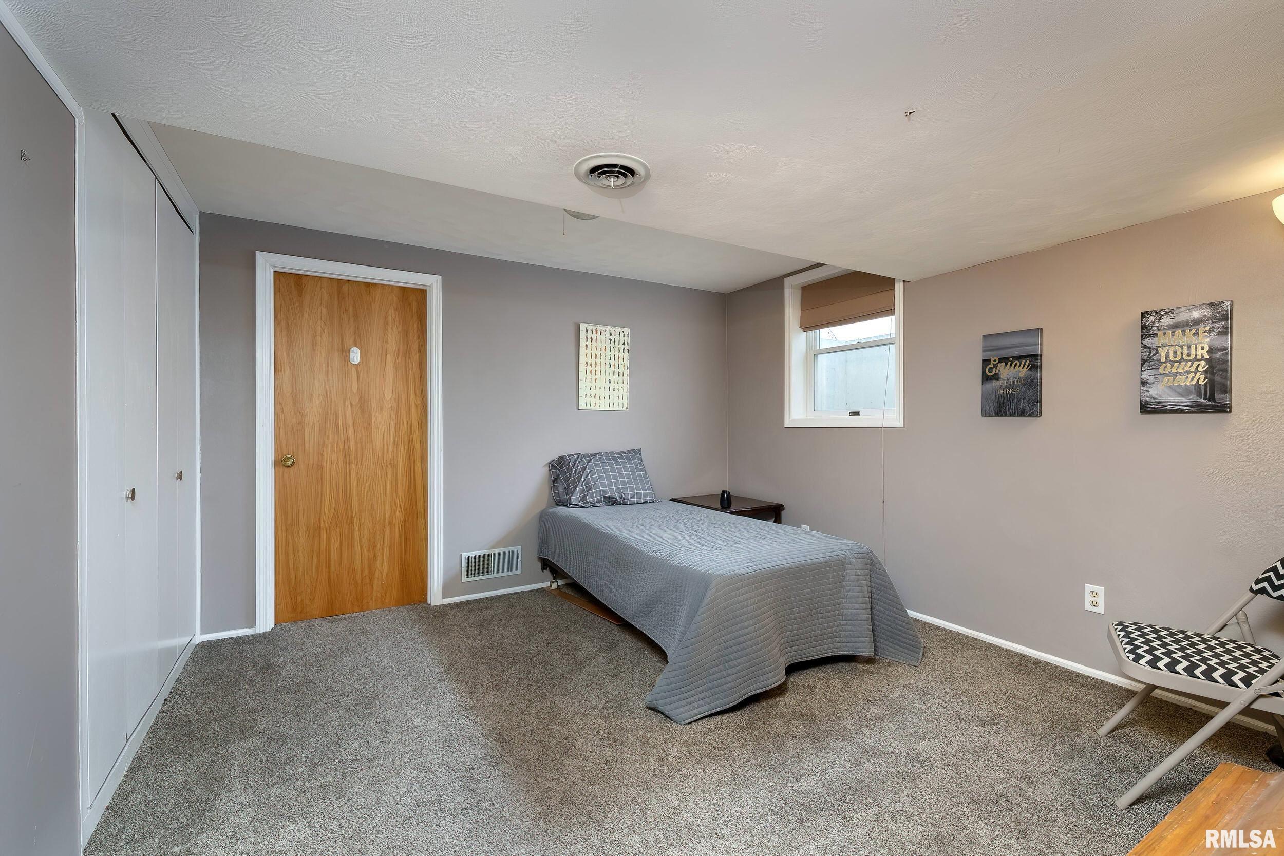 25 Watch Hill Road Rock Island, IL 61201 - Photo 29 of 34 Gallery Image 29