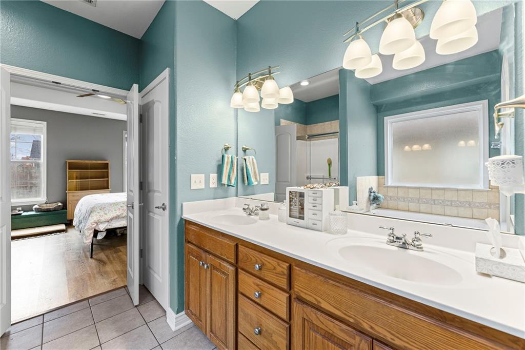 5237 Carson Drive Lawrence, KS 66049 - Photo 15 of 20