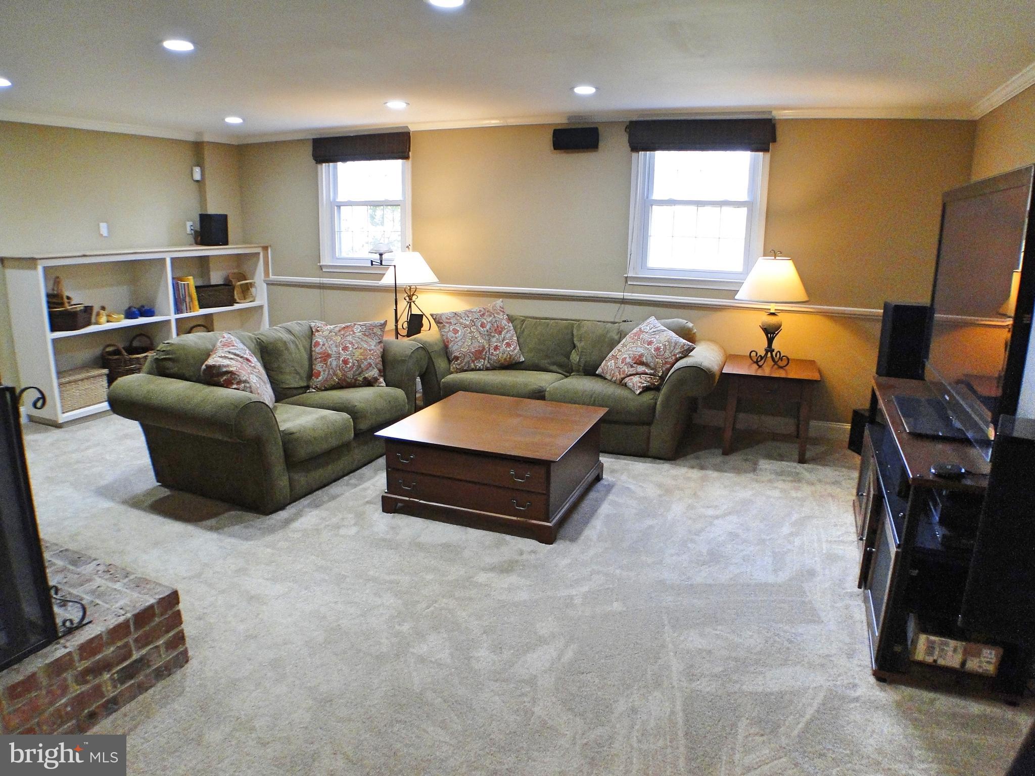 532 Painter Road Media, PA 19063 - Photo 17 of 59 Built in bookcases & freshly remodeled