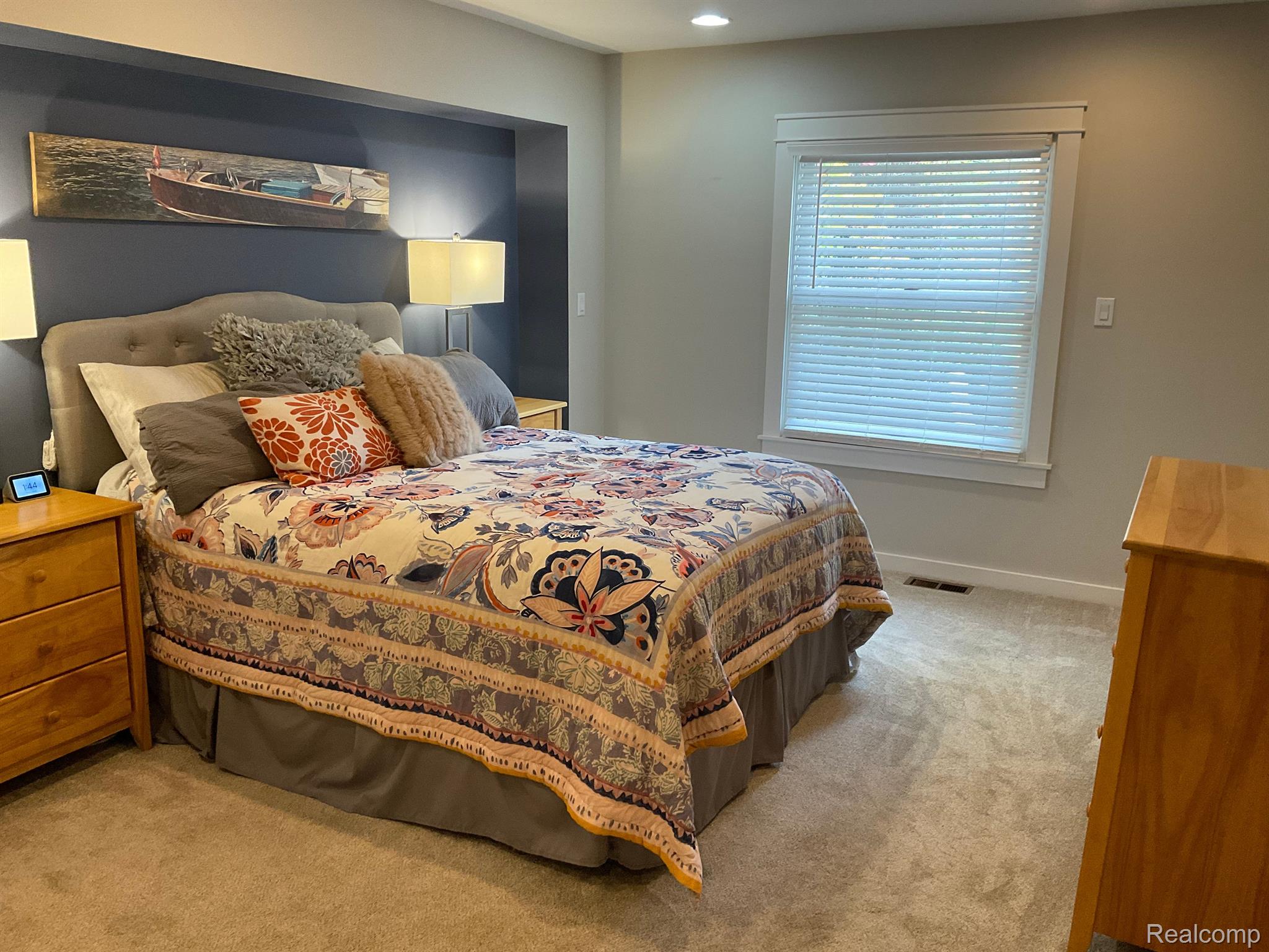 8672 Lake Road Grosse Ile, MI 48138 - Photo 10 of 38 Primary Bedroom