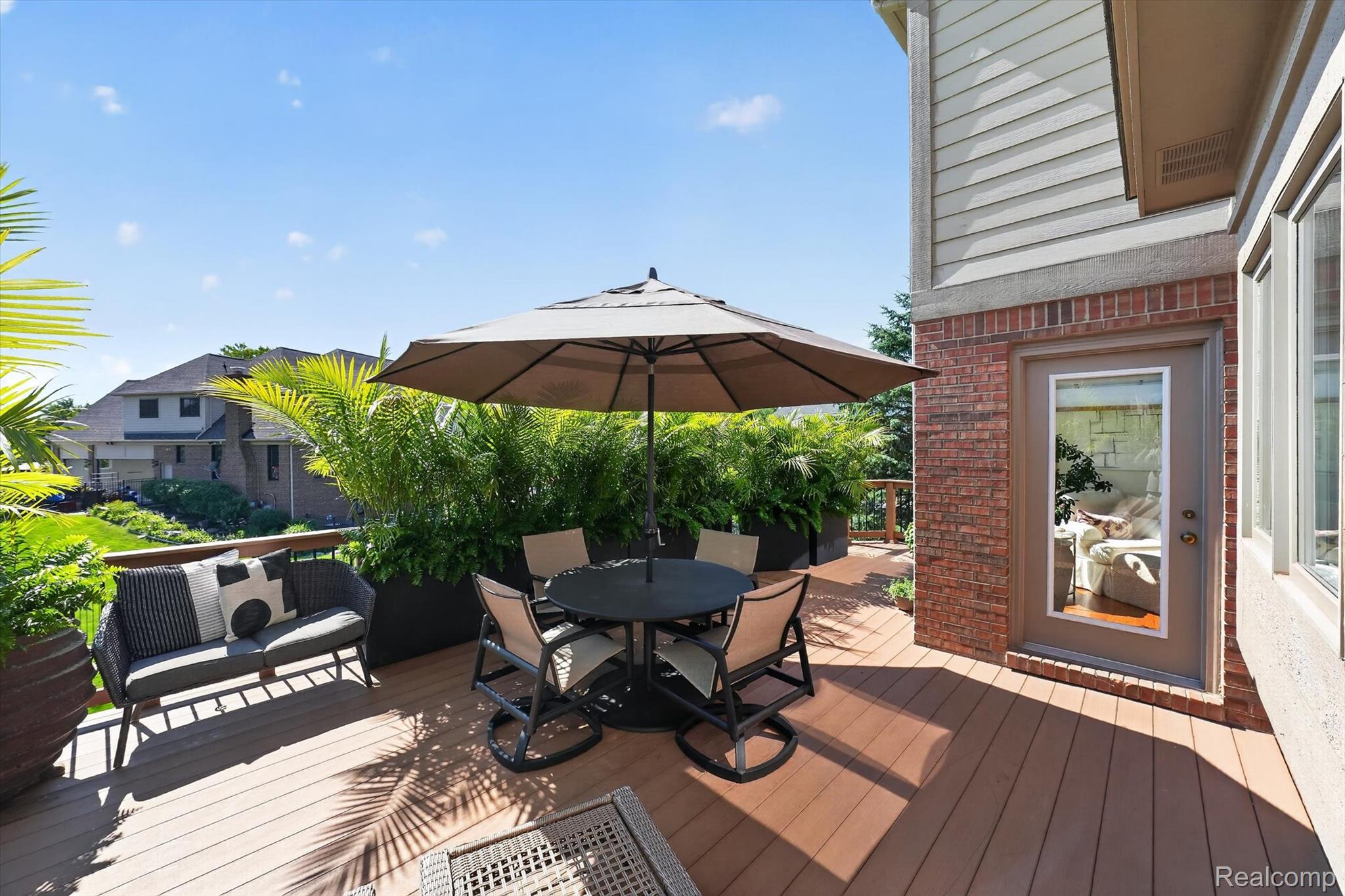 3804 Elk Drive Rochester, MI 48306 - Photo 55 of 75 Expansive outdoor composite deck featuring