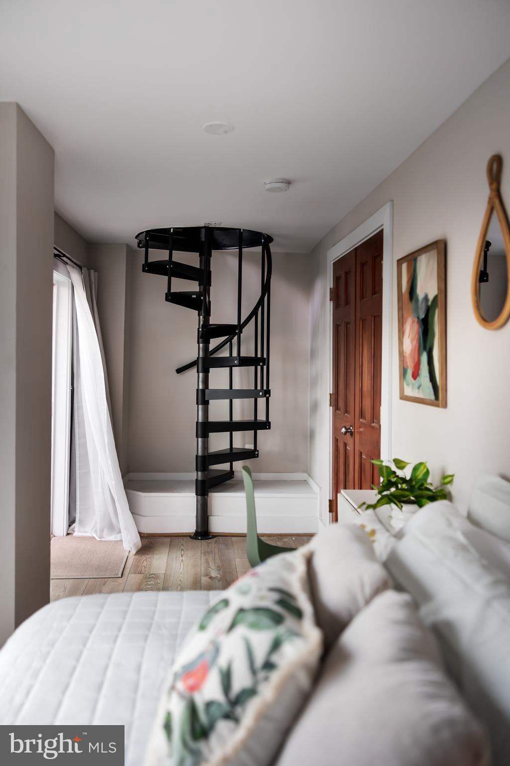 730 Bennys Beach Road Front Royal, VA 22630 - Photo 25 of 44 a living room with furniture and wooden floor