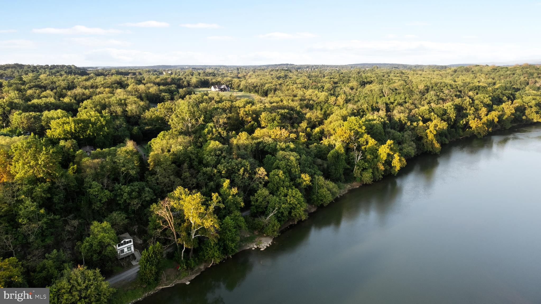 730 Bennys Beach Road Front Royal, VA 22630 - Photo 38 of 44 a view of a city