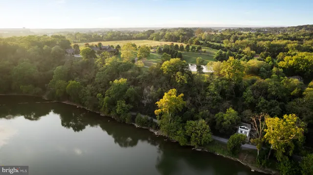 $2,450 | 730 Bennys Beach Road, Front Royal, VA 22630