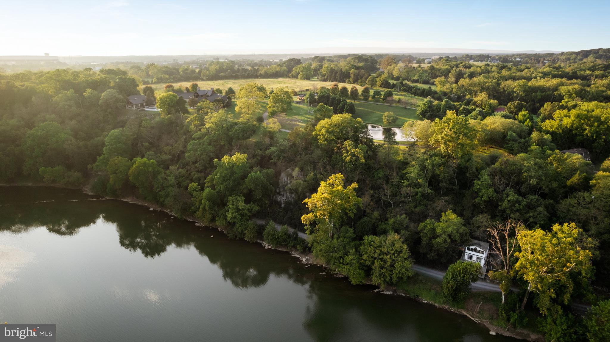 730 Bennys Beach Road Front Royal, VA 22630 - Photo 41 of 44 a view of lake and mountain