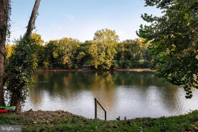 $2,450 | 730 Bennys Beach Road, Front Royal, VA 22630