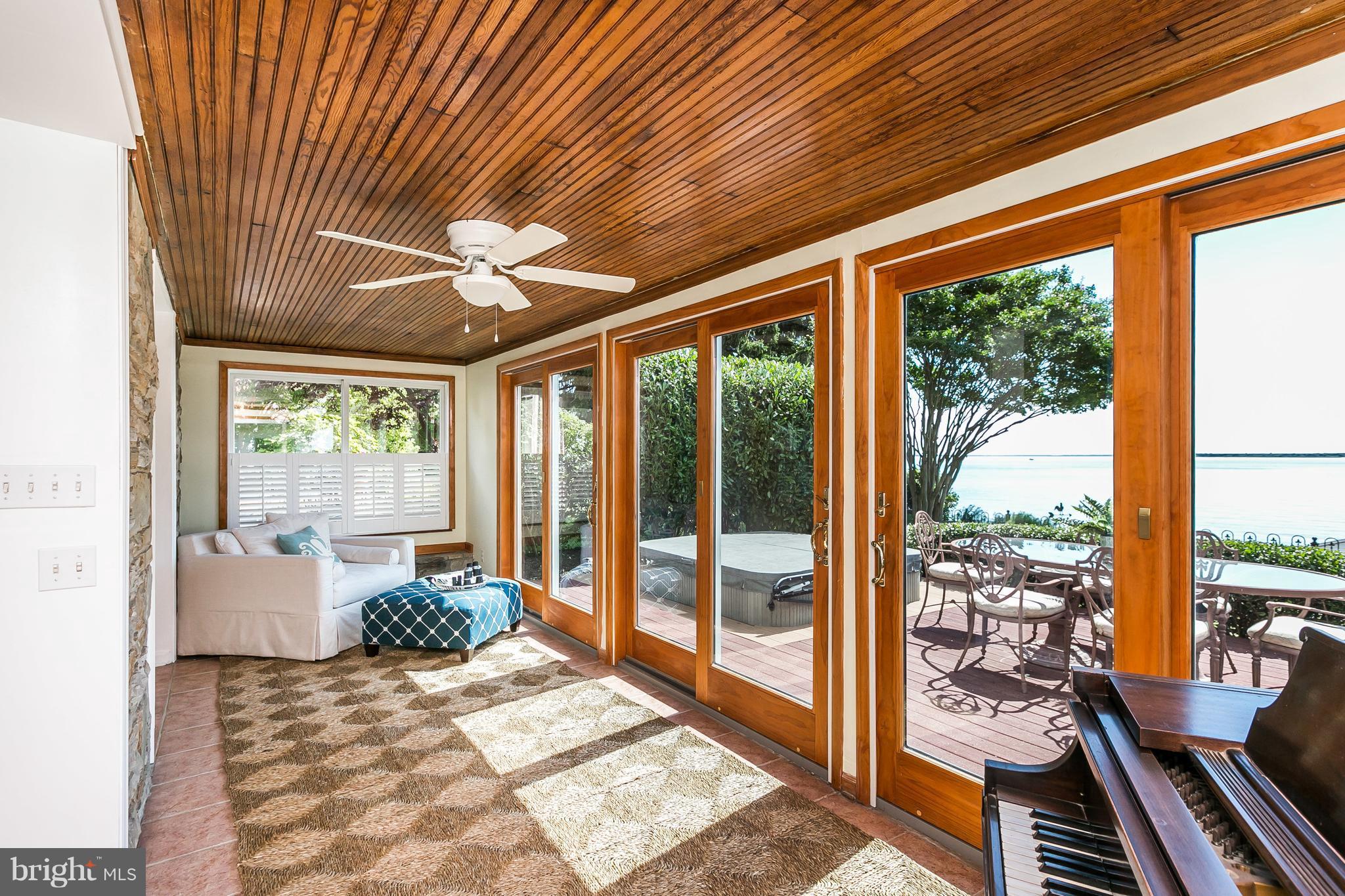 2507 Barrison Point Road Baltimore, MD 21221 - Photo 13 of 30 Awesome Sunroom