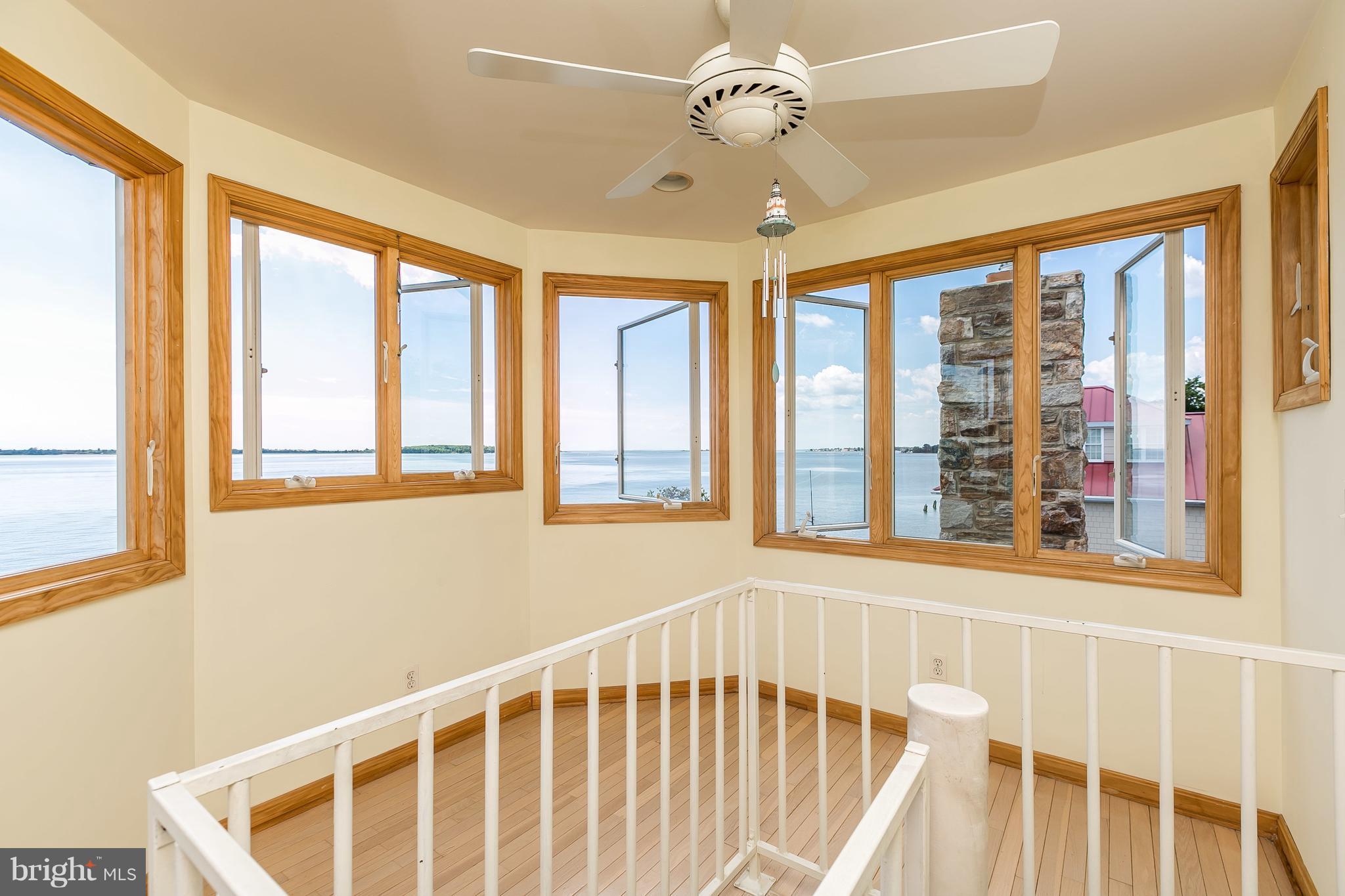 2507 Barrison Point Road Baltimore, MD 21221 - Photo 22 of 30 Viewing Loft