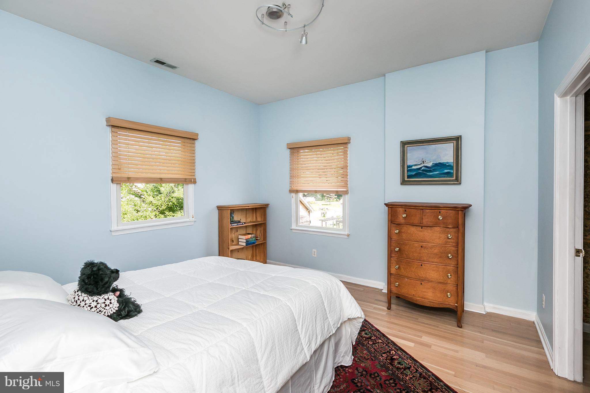 2507 Barrison Point Road Baltimore, MD 21221 - Photo 23 of 30 Spacious Second Bedroom