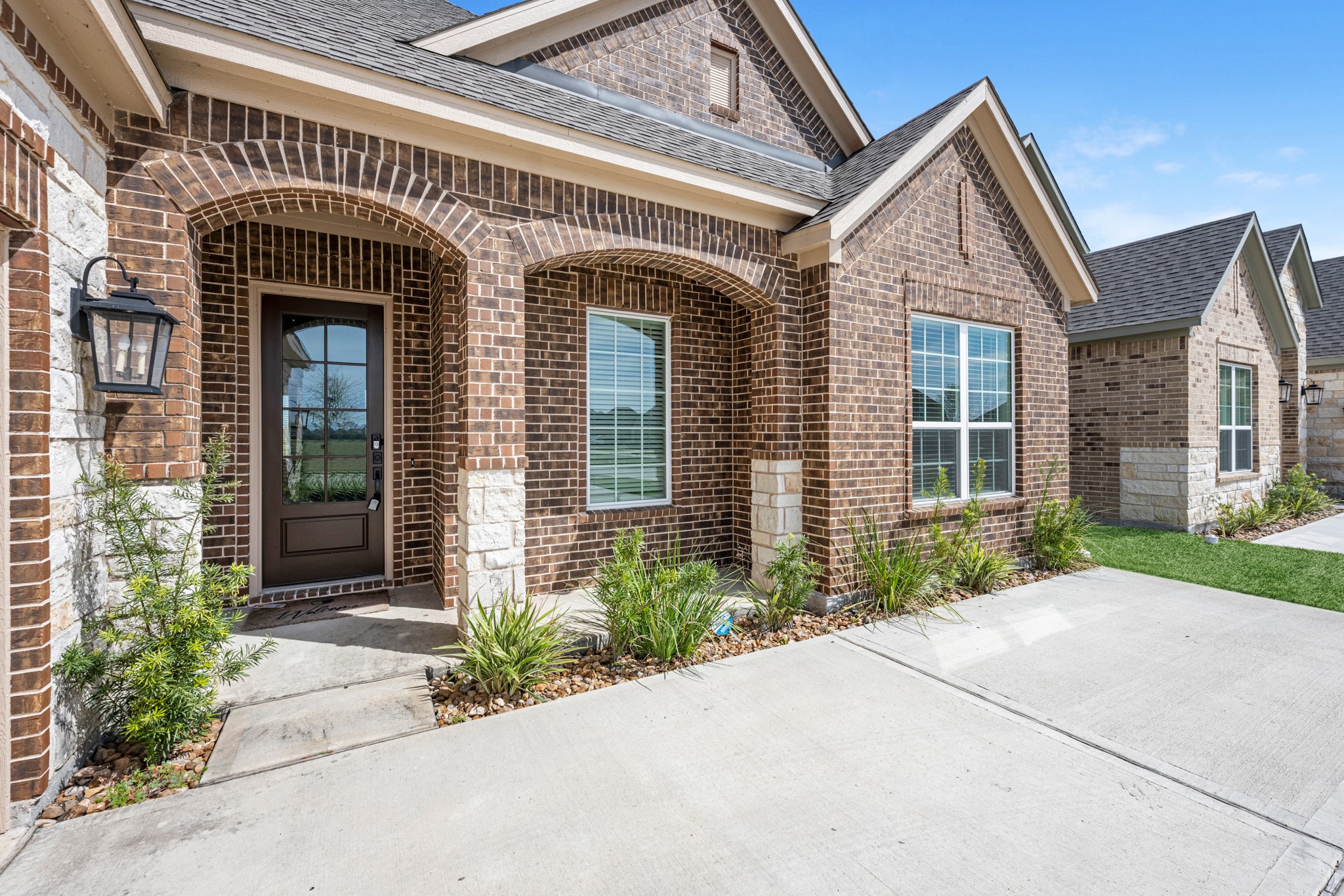 2135 Tioga Vw Drive Rosharon, TX 77583 - Photo 2 of 24