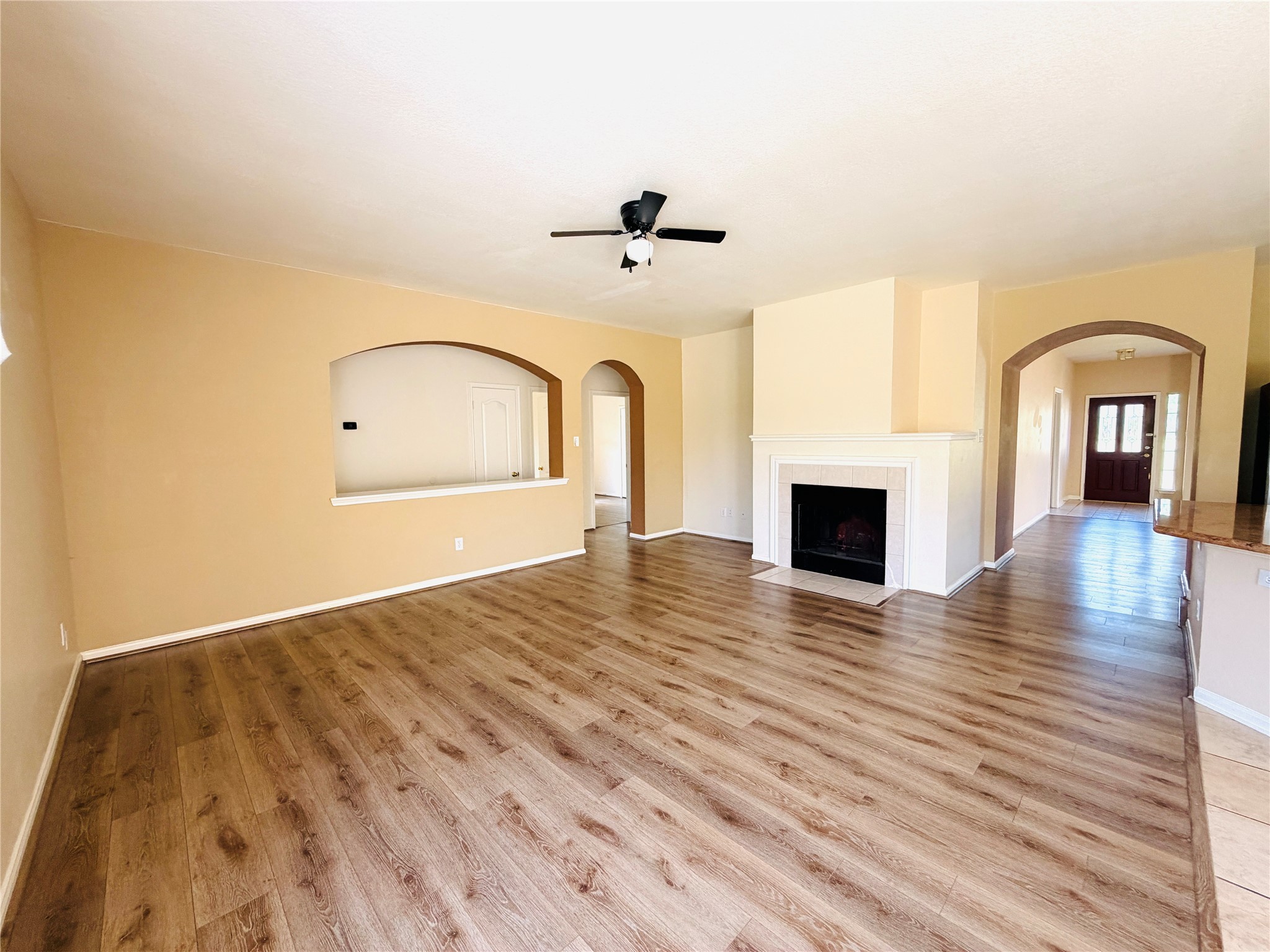 3815 Beacon's View Friendswood, TX 77546 - Photo 9 of 28