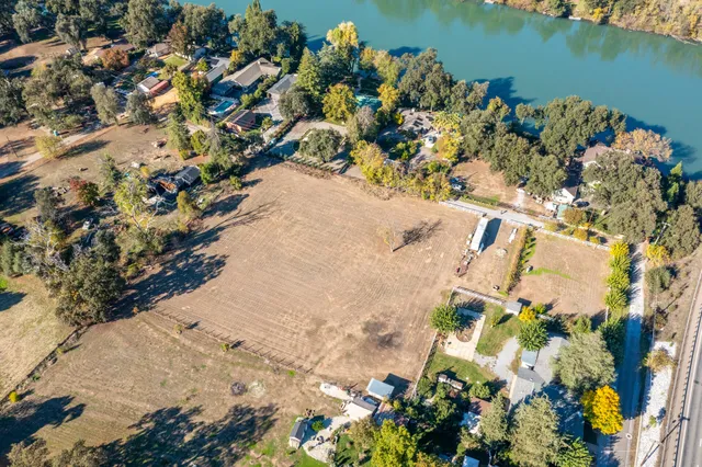 $162,500 | 3476 Shasta Drive, Anderson, CA 96007