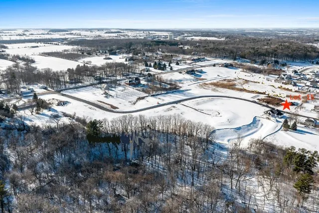 $144,900 | 4094 Half Crown Run, Unit 15, De Pere, WI 54115