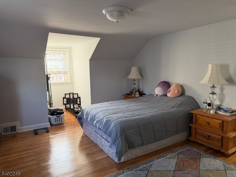 8 Rowe Place Bloomfield, NJ 07003 - Photo 14 of 17